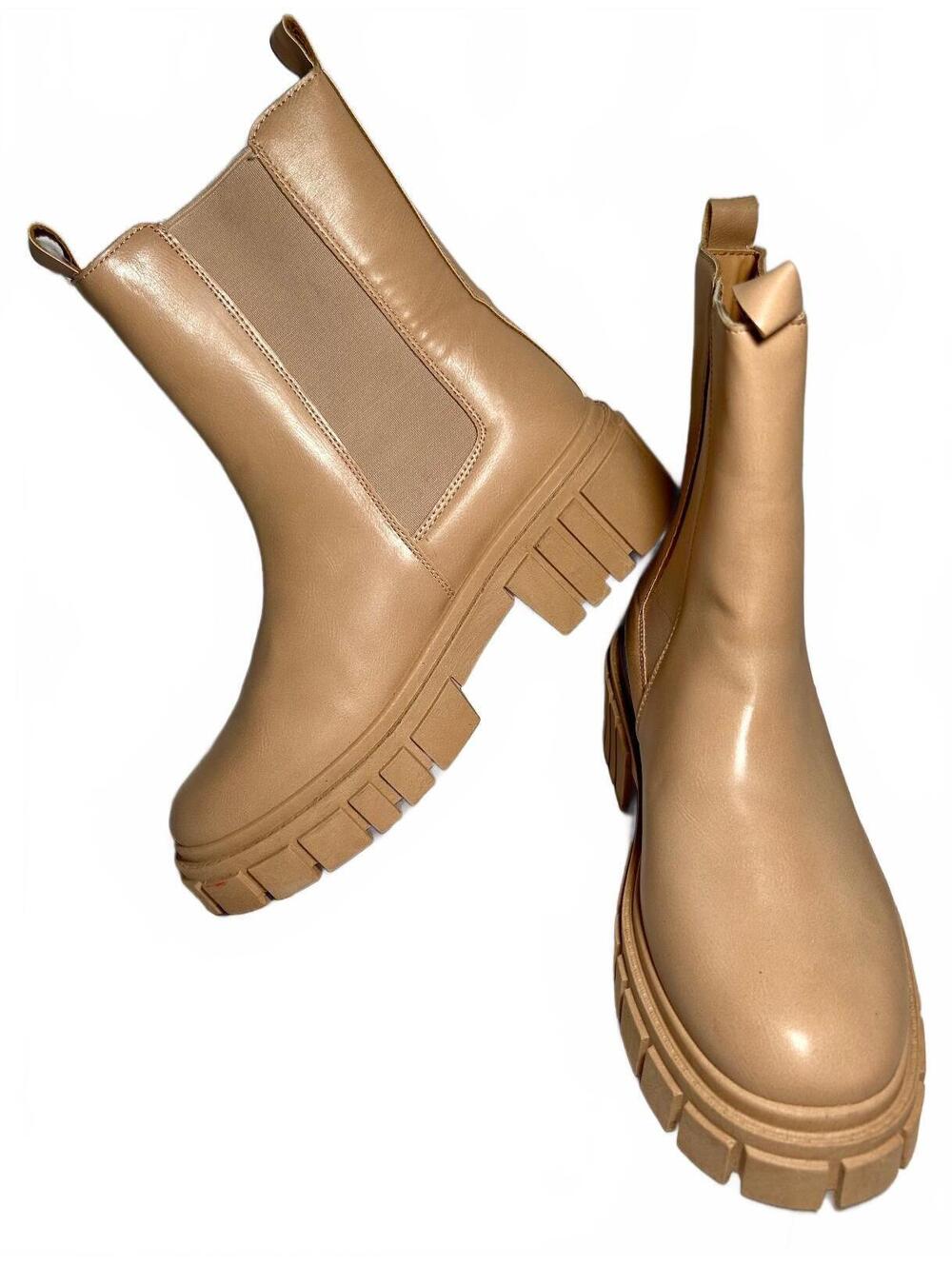 Qupid Womens Sz 8 Tan Camel Chelsea Boots Chunky Lug Sole Platform Ankle Pull On